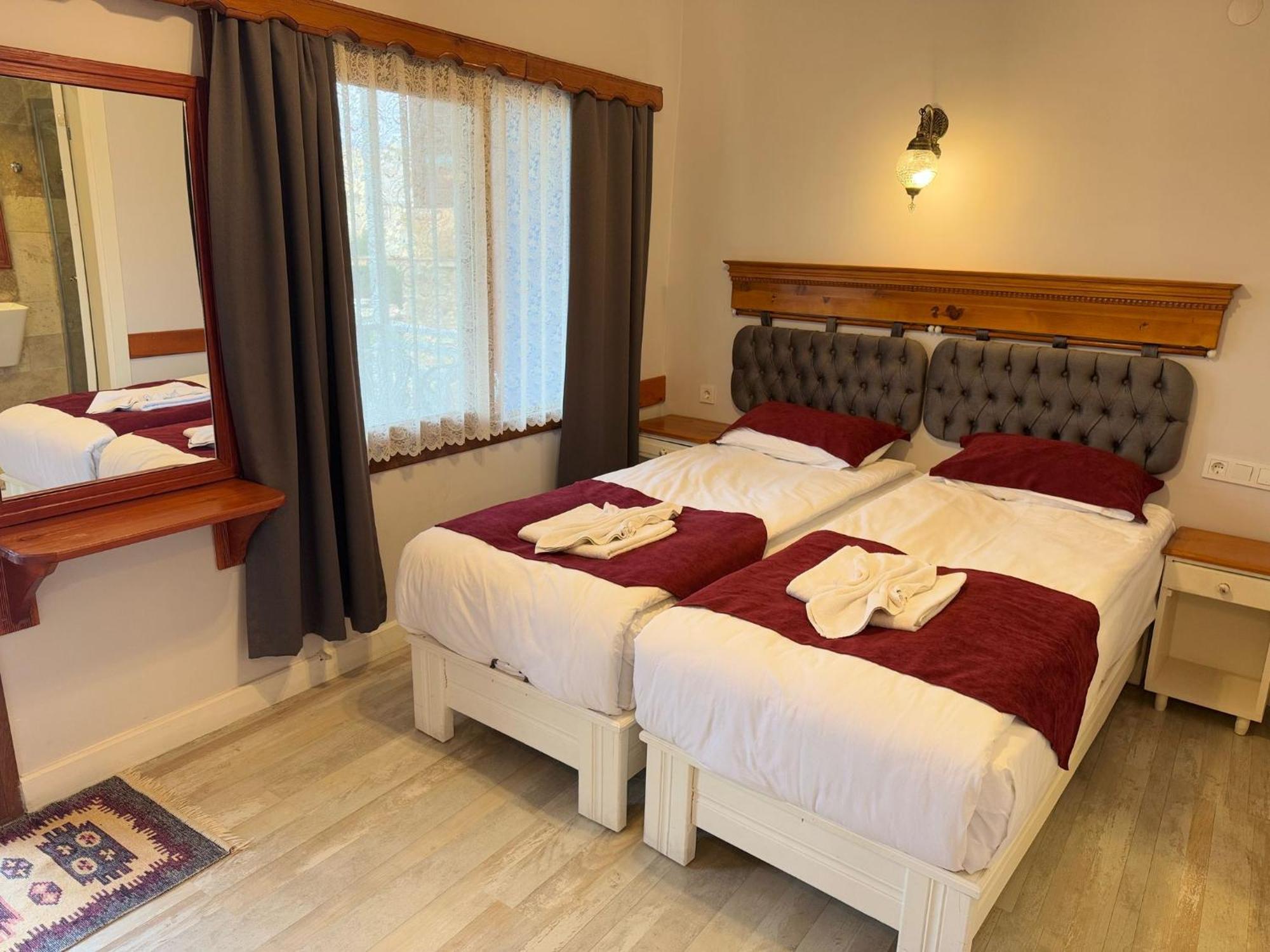 Ephesus Selcuk Castle View Suites ภายนอก รูปภาพ