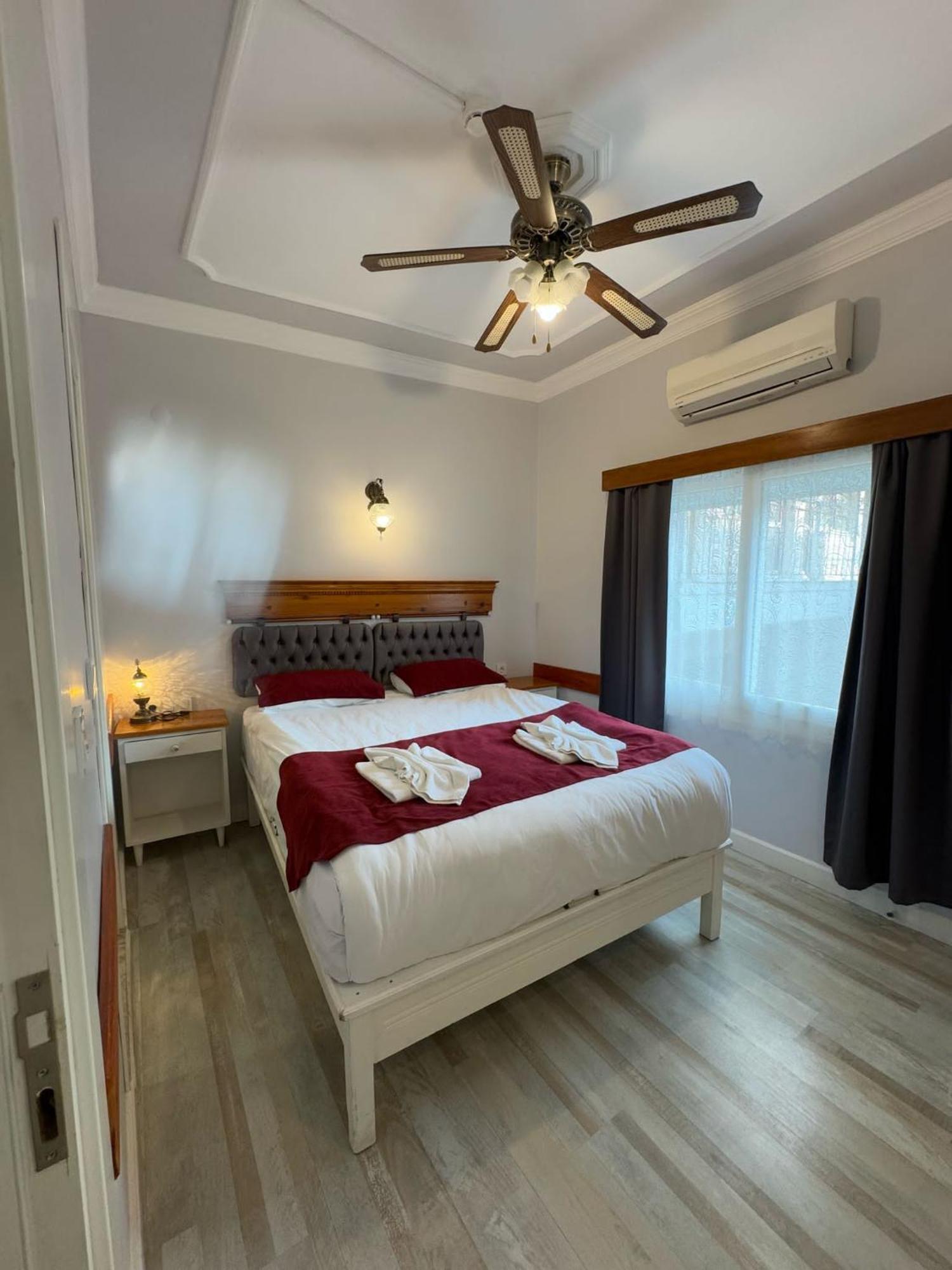 Ephesus Selcuk Castle View Suites ภายนอก รูปภาพ
